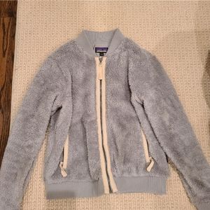 Grey/light blue Patagonia sherpa L